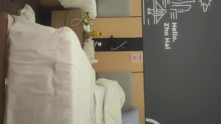 激情燃烧的双飞多次连续射出