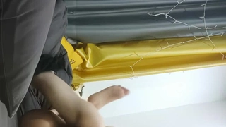 X-Sensual 女同情侣共享肉棒